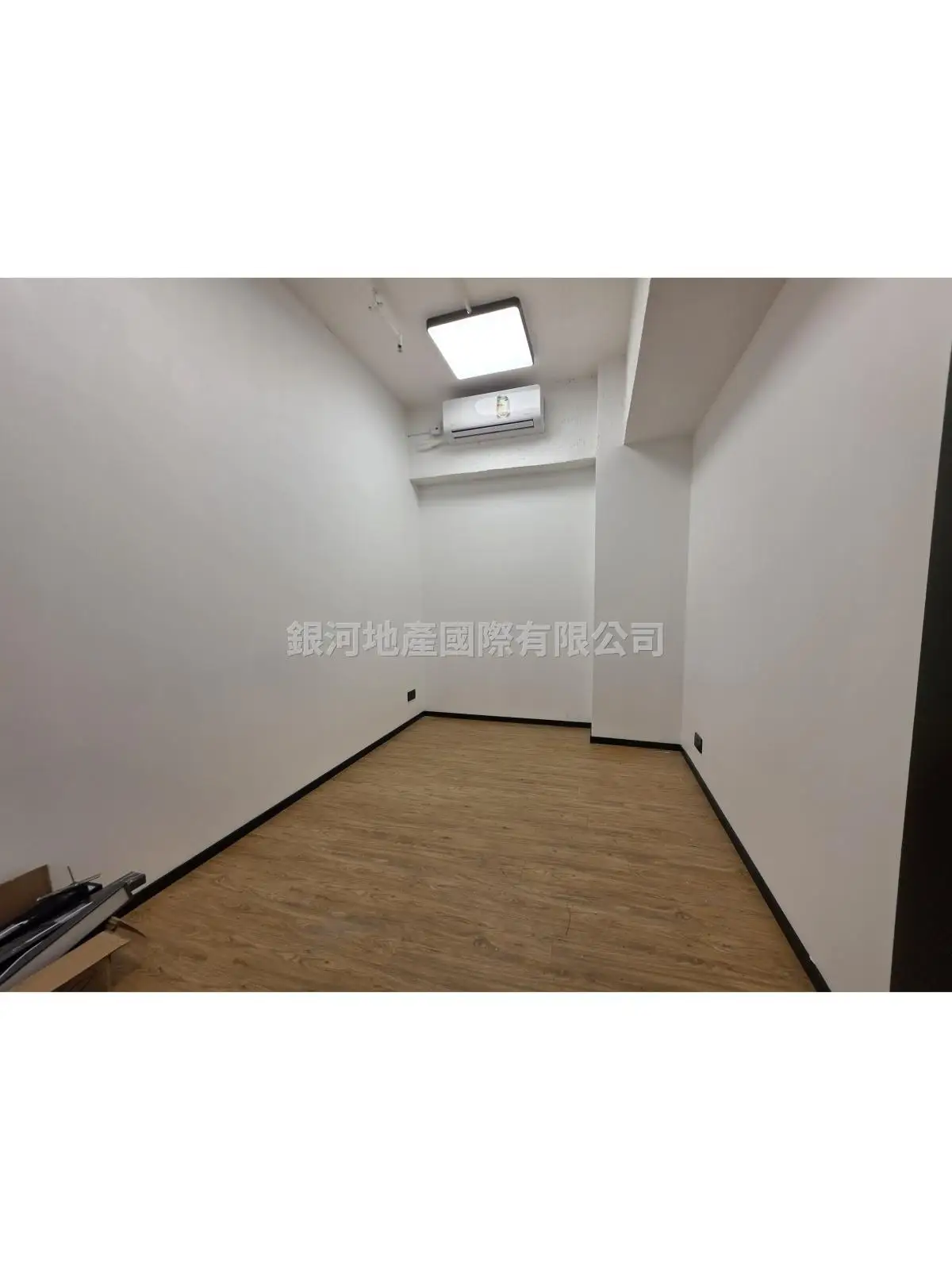 永泰中心12樓 企理四正 相片 2